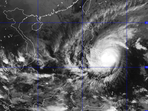 3[-]“kịch[-]bản”[-]xảy[-]ra[-]khi[-]siêu[-]bão[-]Hagupit[-]vào[-]Biển[-]Đông